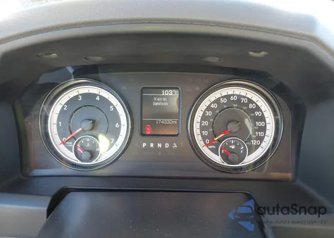 2017 Ram 2500 Tradesman 4X4 8' Box из США, поврежденный, VIN 3C6UR5HJ8HG670735